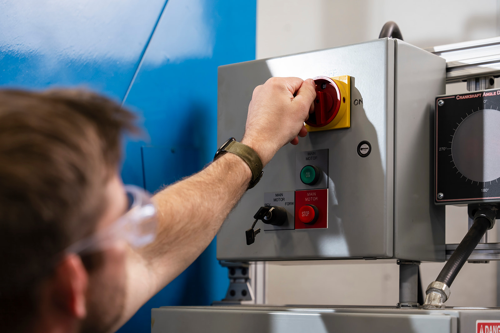 Paper-based lockout tagout Paper-based lockout tagout